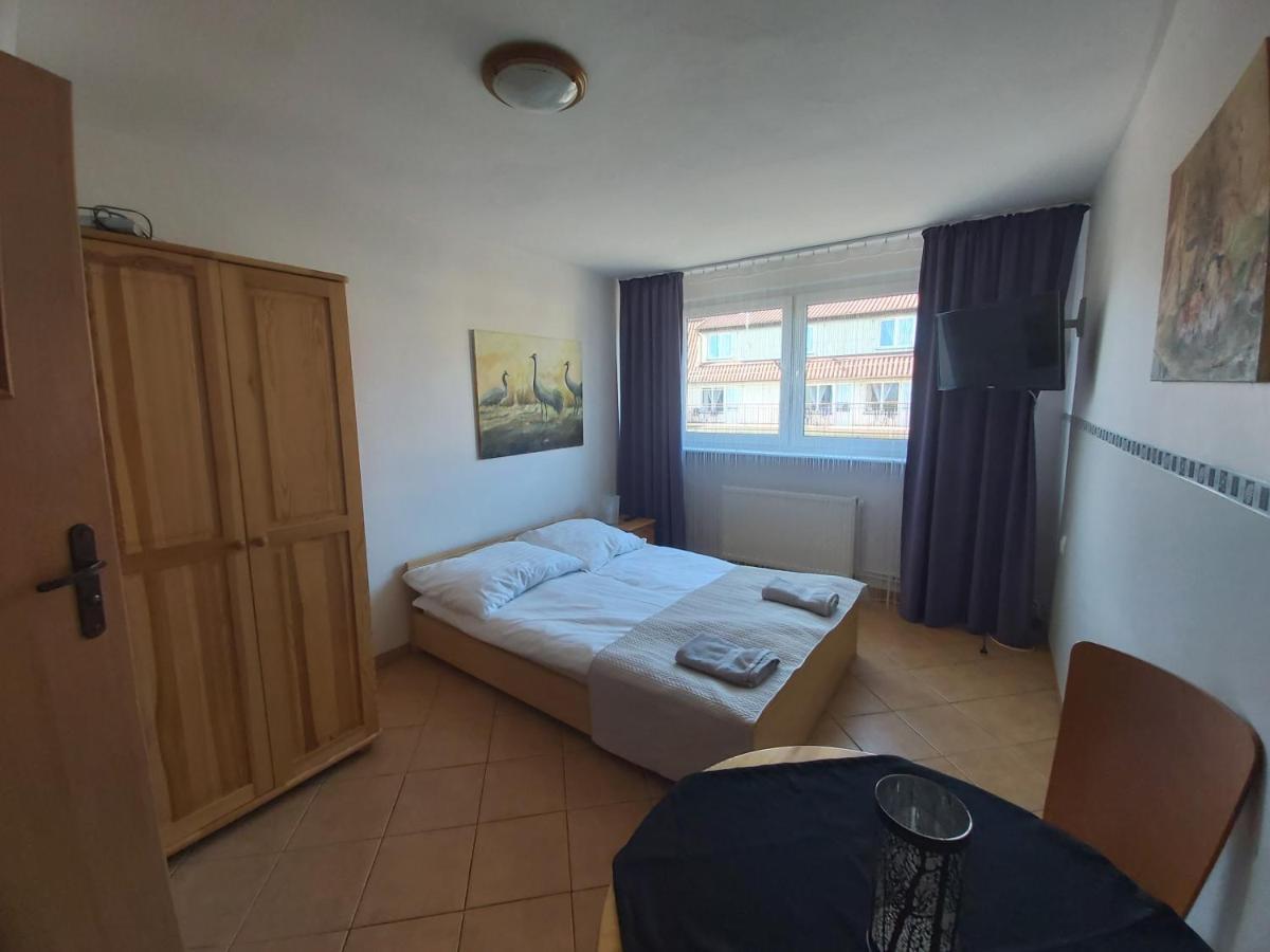 Pokoje Goscinne Anna Łeba Exterior foto
