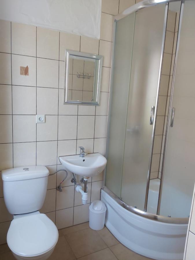 Pokoje Goscinne Anna Łeba Exterior foto