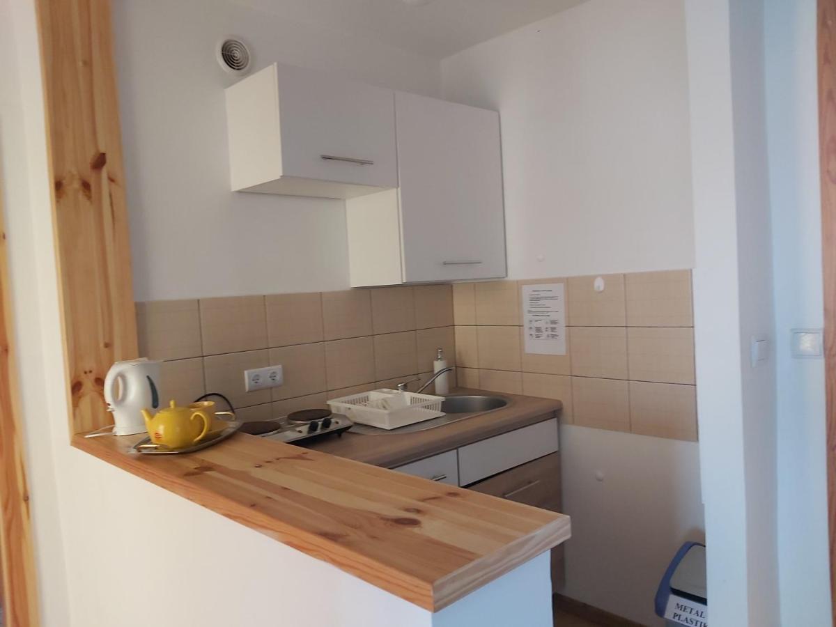 Pokoje Goscinne Anna Łeba Exterior foto