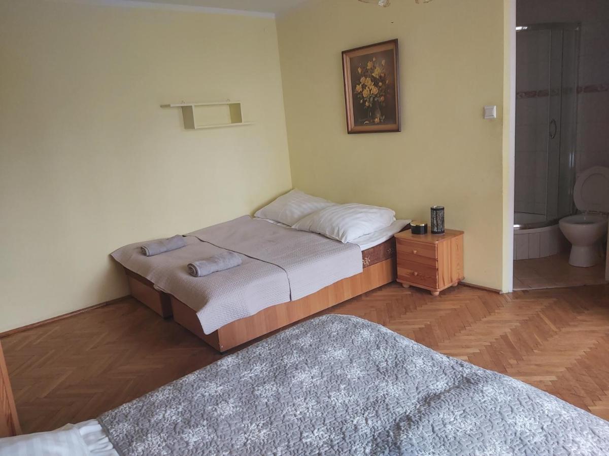Pokoje Goscinne Anna Łeba Exterior foto